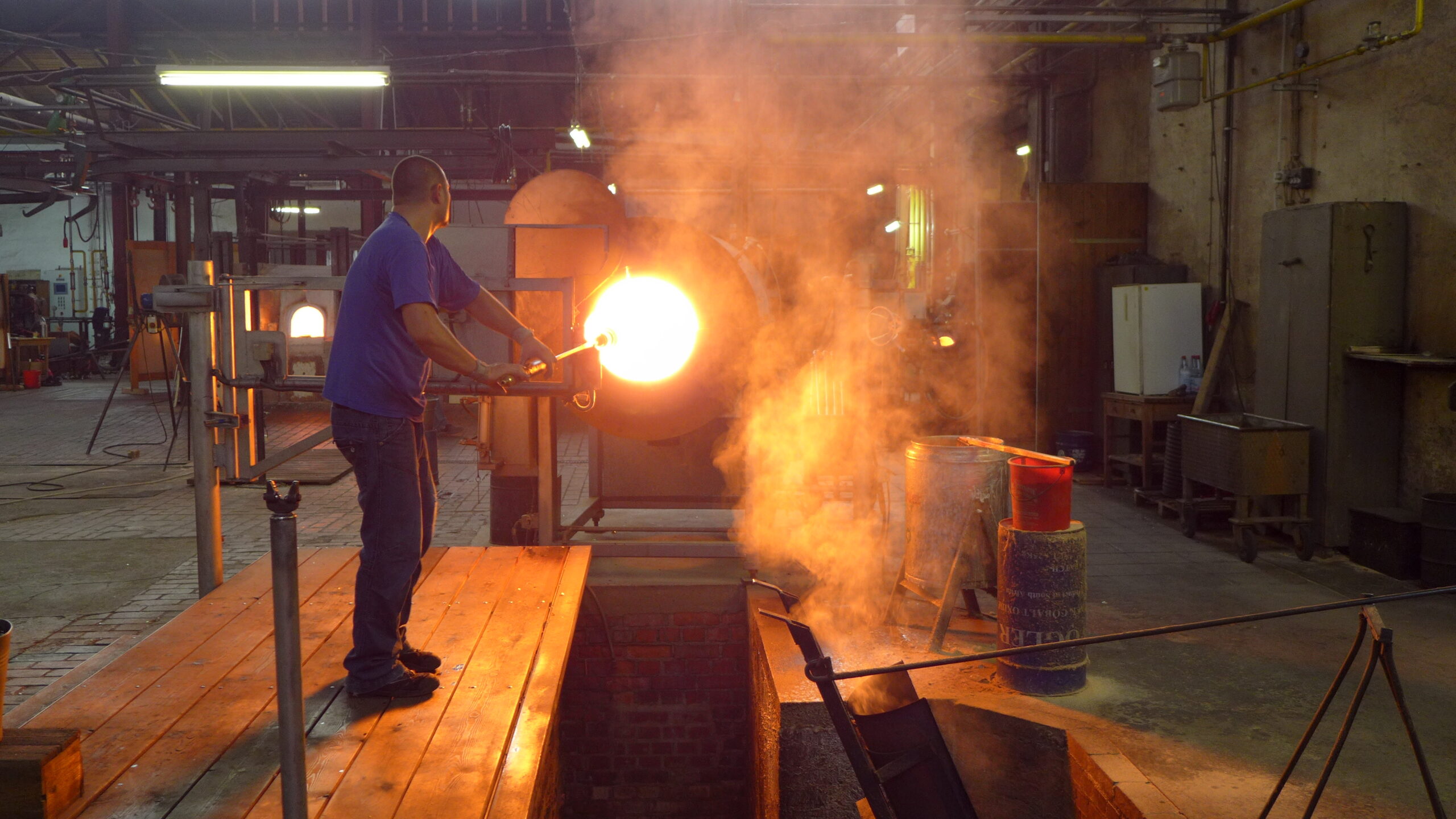 Furnace for blowing large glass sheets at Lamberts Glass